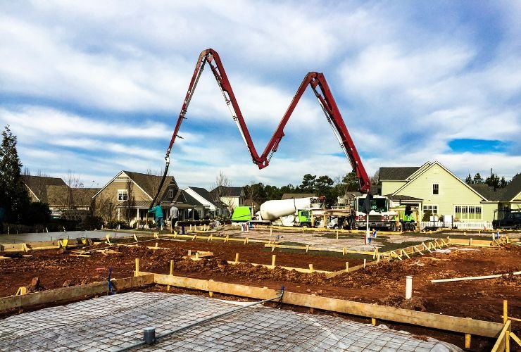 Cost Breakdown: Concrete Pump Truck Hourly Rates & Expenses